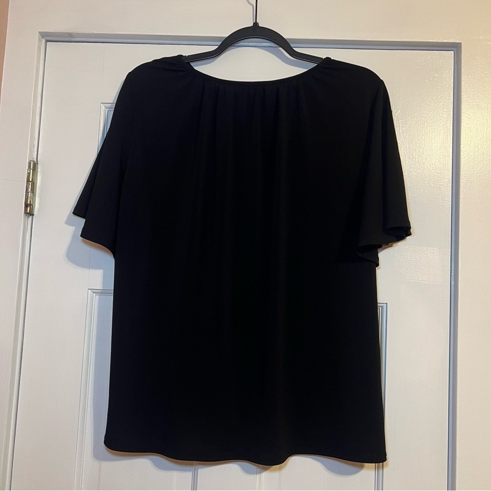 #92 ADRIANNA PAPELL BLACK LACE DETAIL FLOWY TOP LARGE - Picture 2 of 5